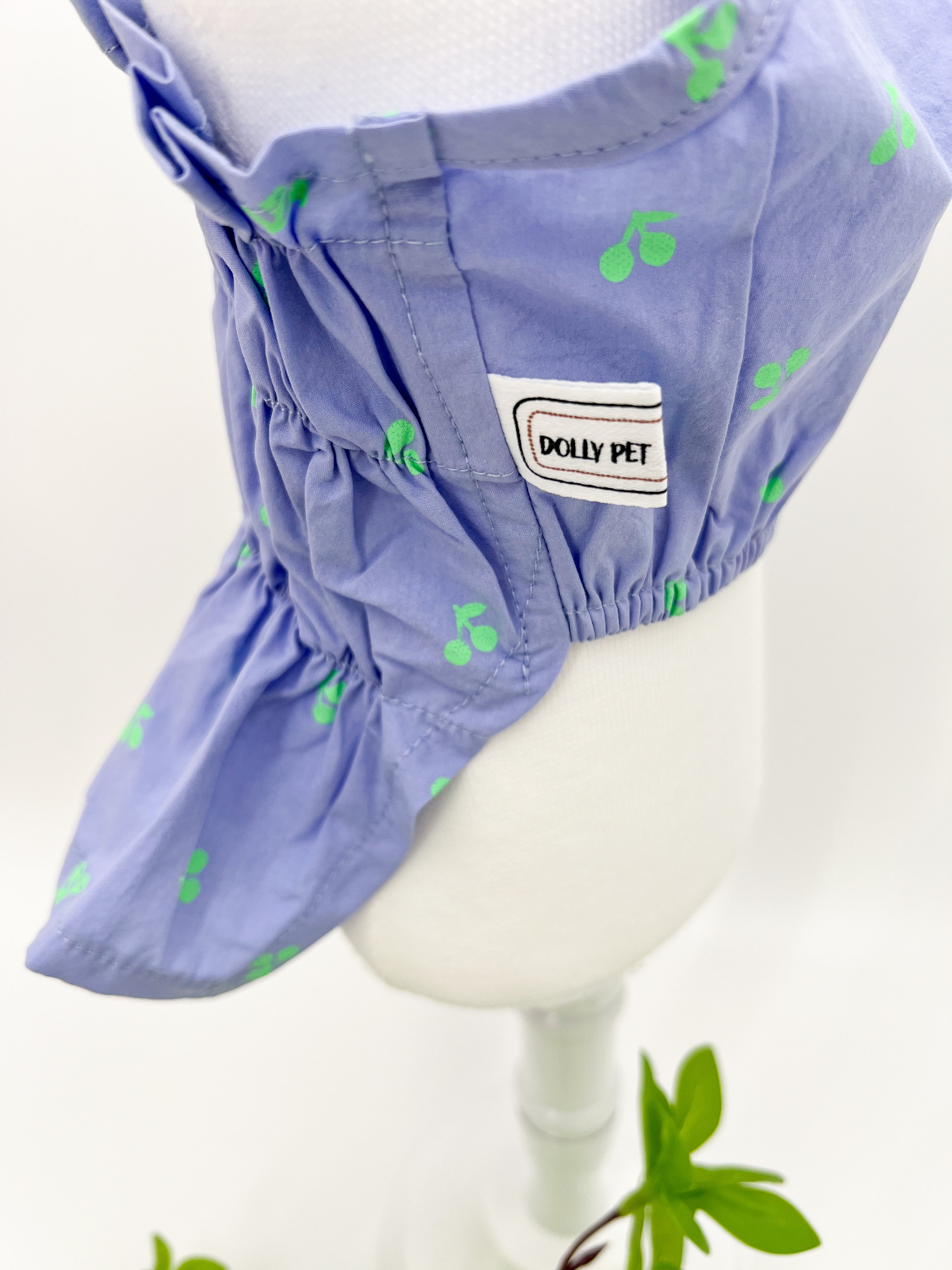 Fluorescent blue cherry pleated skirt